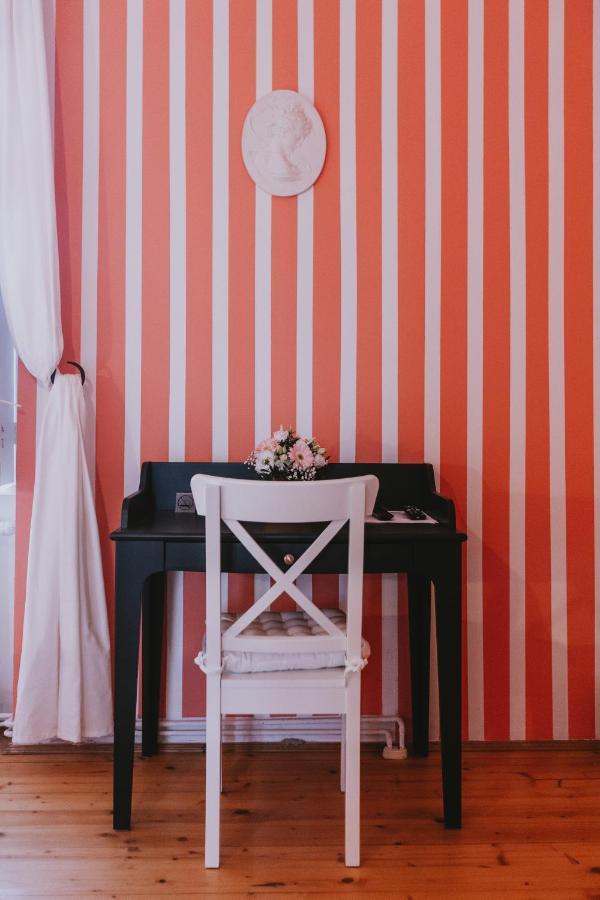 شوبرون Villa Mimi المظهر الخارجي الصورة